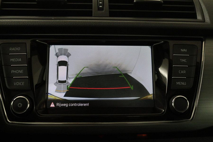 Škoda Fabia Combi 1.2 TSI Drive Automaat (PANORAMADAK, PARKEERSENSOREN, CRUISE CONTROL, CAMERA, CARPLAY, AUTOMAAT)