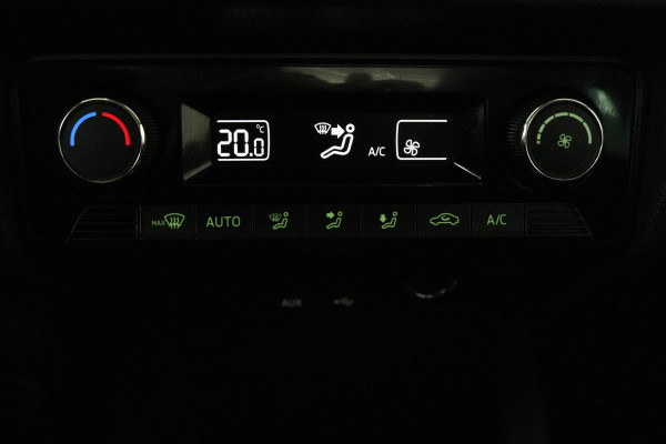 Škoda Fabia Combi 1.2 TSI Drive Automaat (PANORAMADAK, PARKEERSENSOREN, CRUISE CONTROL, CAMERA, CARPLAY, AUTOMAAT)
