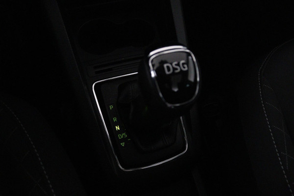 Škoda Fabia Combi 1.2 TSI Drive Automaat (PANORAMADAK, PARKEERSENSOREN, CRUISE CONTROL, CAMERA, CARPLAY, AUTOMAAT)