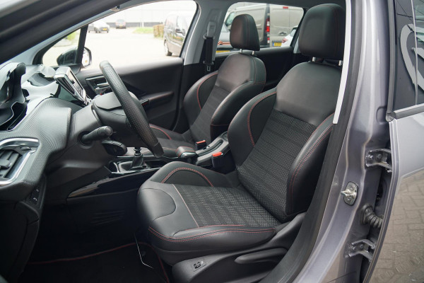 Peugeot 2008 1.2 PureTech GT-Line + TREKHAAK / APPLE CARPLAY / PANO / SENSOREN
