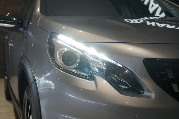 Peugeot 2008 1.2 PureTech GT-Line + TREKHAAK / APPLE CARPLAY / PANO / SENSOREN