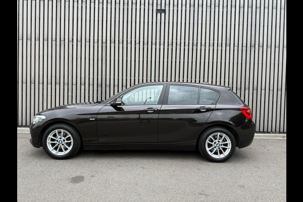 BMW 1-serie 116d SPORT - Automaat - apple carplay
