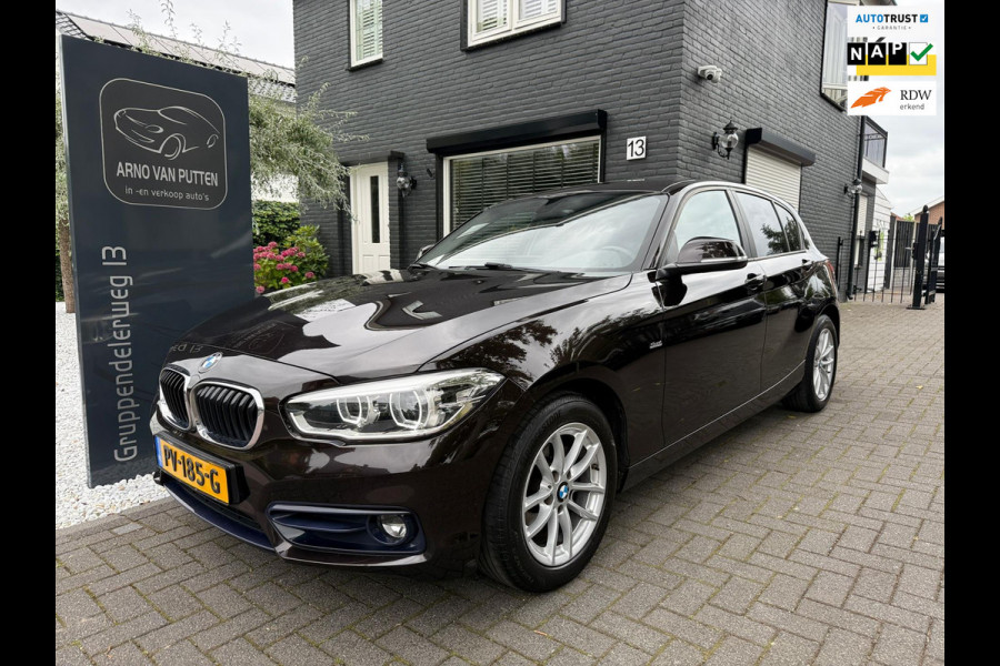 BMW 1-serie 116d SPORT - Automaat - apple carplay