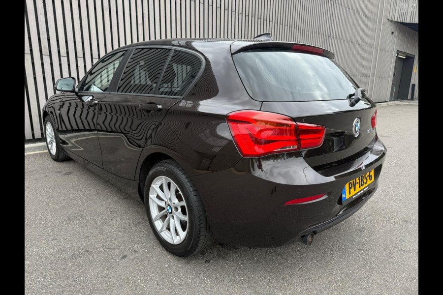 BMW 1-serie 116d SPORT - Automaat - apple carplay