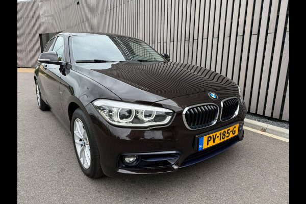 BMW 1-serie 116d SPORT - Automaat - apple carplay
