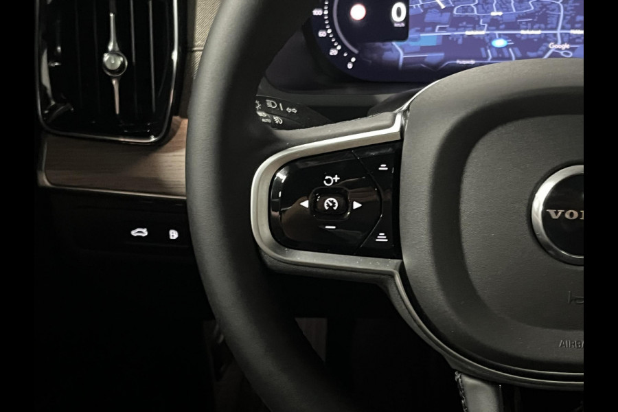 Volvo XC90 2.0 T8 Plug-in hybrid AWD Ultra Bright *Facelift* | Luchtvering | Open dak | Adapt. Cruise | Harman & Kardon | Google |