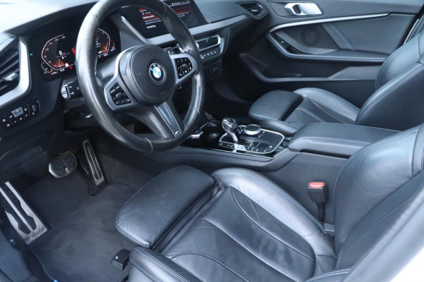 BMW 1-serie 118i High Executive | M-Pakket - Pano - VOL!