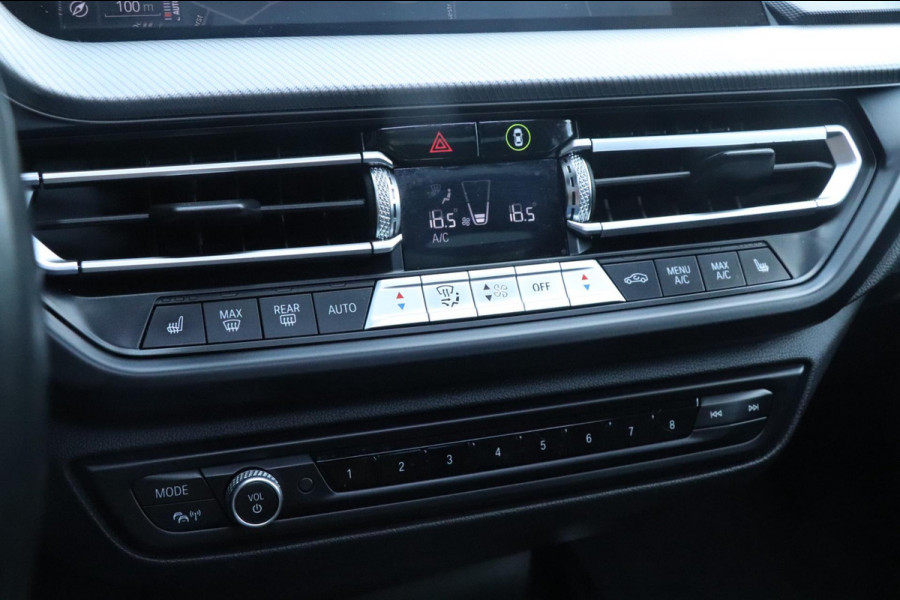 BMW 1-serie 118i High Executive | M-Pakket - Pano - VOL!