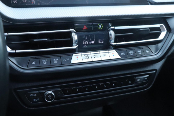 BMW 1-serie 118i High Executive | M-Pakket - Pano - VOL!