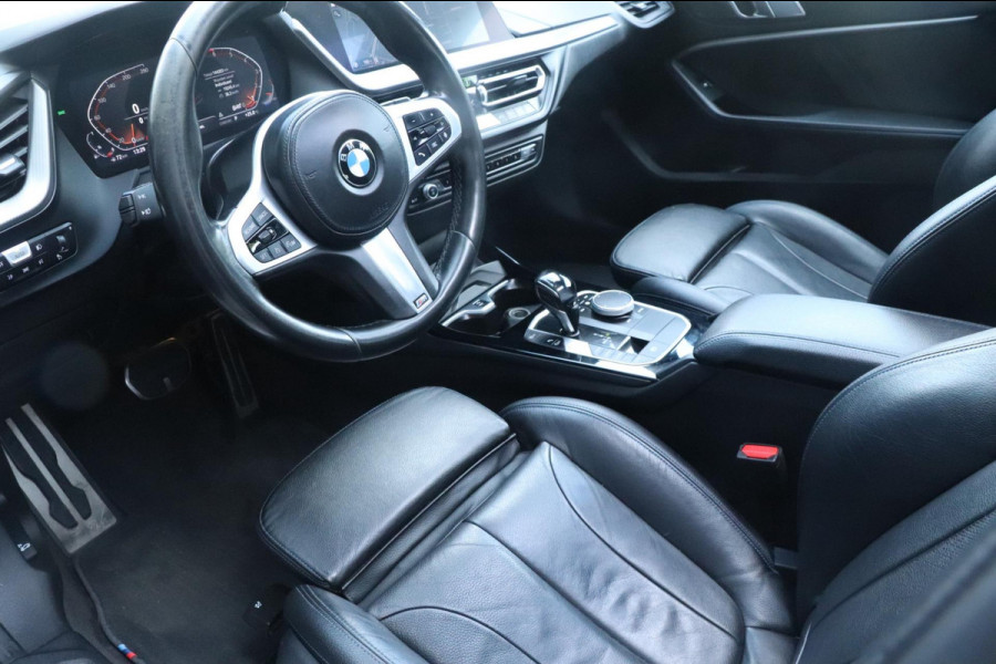 BMW 1-serie 118i High Executive | M-Pakket - Pano - VOL!
