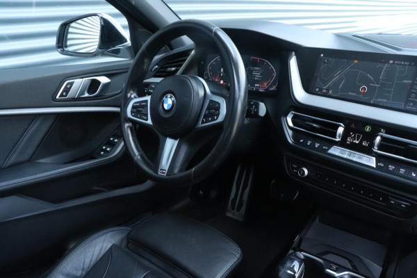 BMW 1-serie 118i High Executive | M-Pakket - Pano - VOL!