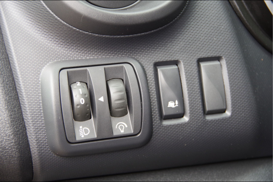 Renault Trafic 2.0 dCi LUXE 145PK AUT. DC-5P, LED, TREKHAAK, CAMERA, CLIMA, NAVI, CRUISE, LM WIELEN, SIDEBARS, NL AUTO, NAP, DUBBELE CABINE
