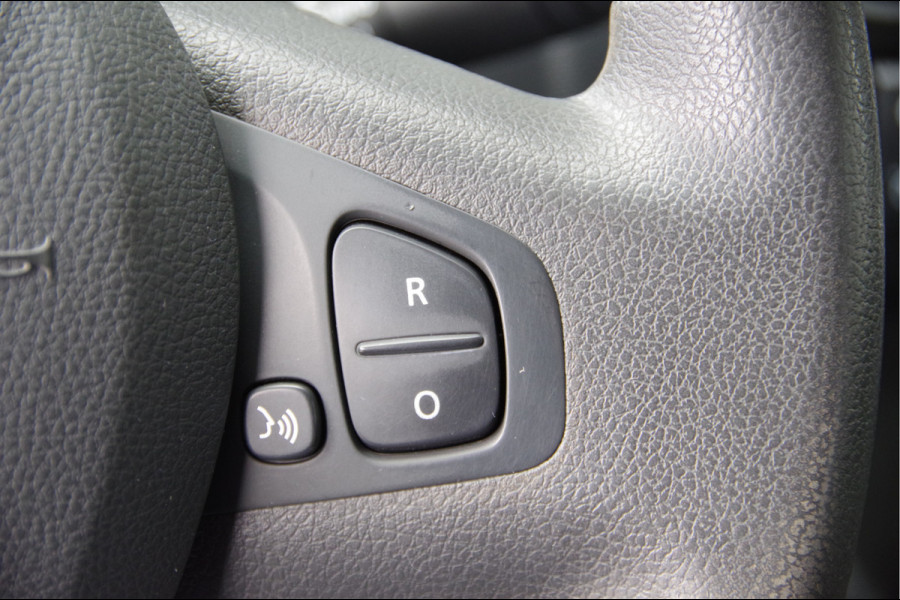 Renault Trafic 2.0 dCi LUXE 145PK AUT. DC-5P, LED, TREKHAAK, CAMERA, CLIMA, NAVI, CRUISE, LM WIELEN, SIDEBARS, NL AUTO, NAP, DUBBELE CABINE