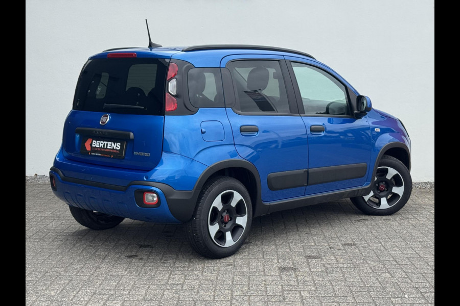Fiat Panda 1.0 Hybrid RED Cross | Apple carplay | Climate control | Prijs is rijklaar!