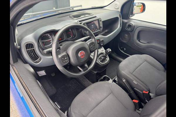 Fiat Panda 1.0 Hybrid RED Cross | Apple carplay | Climate control | Prijs is rijklaar!