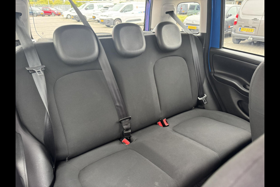 Fiat Panda 1.0 Hybrid RED Cross | Apple carplay | Climate control | Prijs is rijklaar!