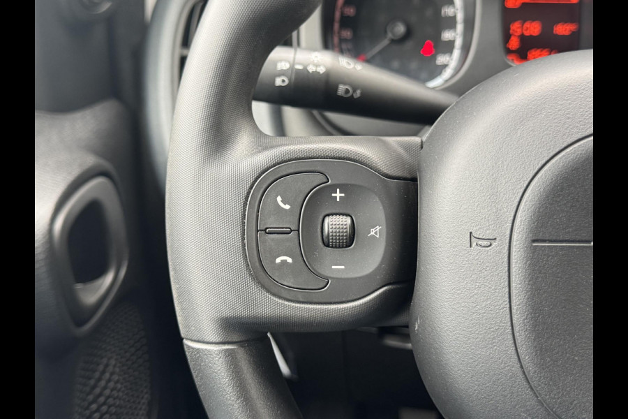 Fiat Panda 1.0 Hybrid RED Cross | Apple carplay | Climate control | Prijs is rijklaar!