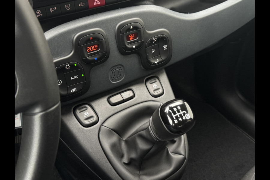 Fiat Panda 1.0 Hybrid RED Cross | Apple carplay | Climate control | Prijs is rijklaar!