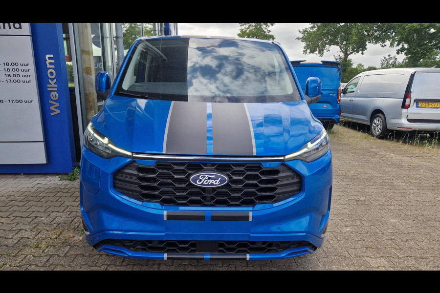 Ford Transit Custom 320 2.5 PHEV L2H1 Sport DC 233pk | 0,99% Renteactie! | Dubbele Cabine | Dubbele zijschuifdeur | Inklapbare trekhaak | 19 inch lichtmetalen Sport velgen (mat zwart) | Verwarmbaar stuurwiel | Navigatie systeem