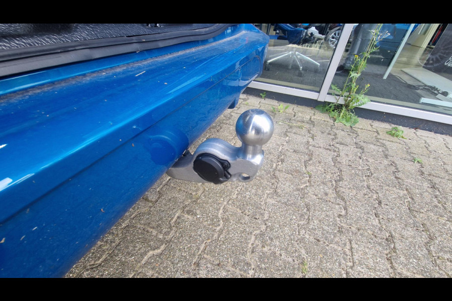 Ford Transit Custom 320 2.5 PHEV L2H1 Sport DC 233pk | 0,99% Renteactie! | Dubbele Cabine | Dubbele zijschuifdeur | Inklapbare trekhaak | 19 inch lichtmetalen Sport velgen (mat zwart) | Verwarmbaar stuurwiel | Navigatie systeem