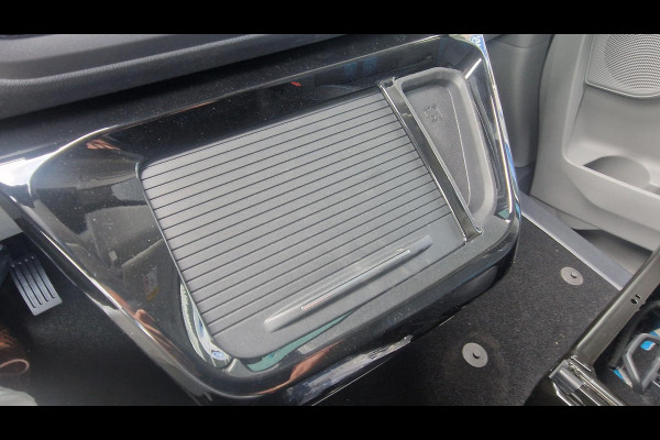 Ford Transit Custom 320 2.5 PHEV L2H1 Sport DC 233pk | 0,99% Renteactie! | Dubbele Cabine | Dubbele zijschuifdeur | Inklapbare trekhaak | 19 inch lichtmetalen Sport velgen (mat zwart) | Verwarmbaar stuurwiel | Navigatie systeem