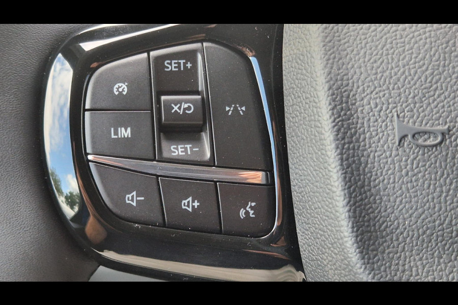 Ford Transit Custom 320 2.5 PHEV L2H1 Sport DC 233pk | 0,99% Renteactie! | Dubbele Cabine | Dubbele zijschuifdeur | Inklapbare trekhaak | 19 inch lichtmetalen Sport velgen (mat zwart) | Verwarmbaar stuurwiel | Navigatie systeem