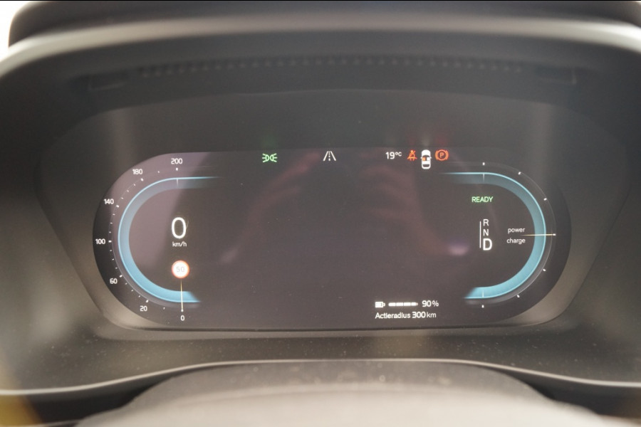 Volvo XC40 Recharge P8 AWD R-Design -ECC-CARPLAY-CAM-