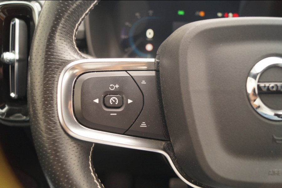 Volvo XC40 Recharge P8 AWD R-Design -ECC-CARPLAY-CAM-