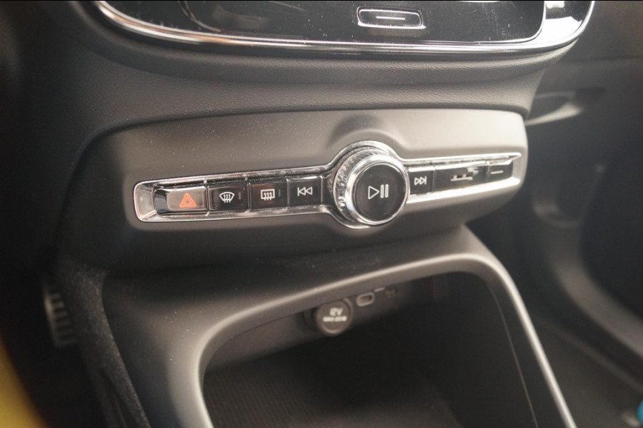 Volvo XC40 Recharge P8 AWD R-Design -ECC-CARPLAY-CAM-