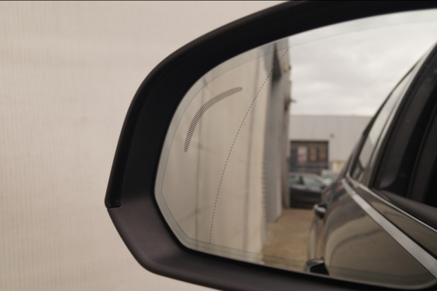 Volvo XC40 Recharge P8 AWD R-Design -ECC-CARPLAY-CAM-
