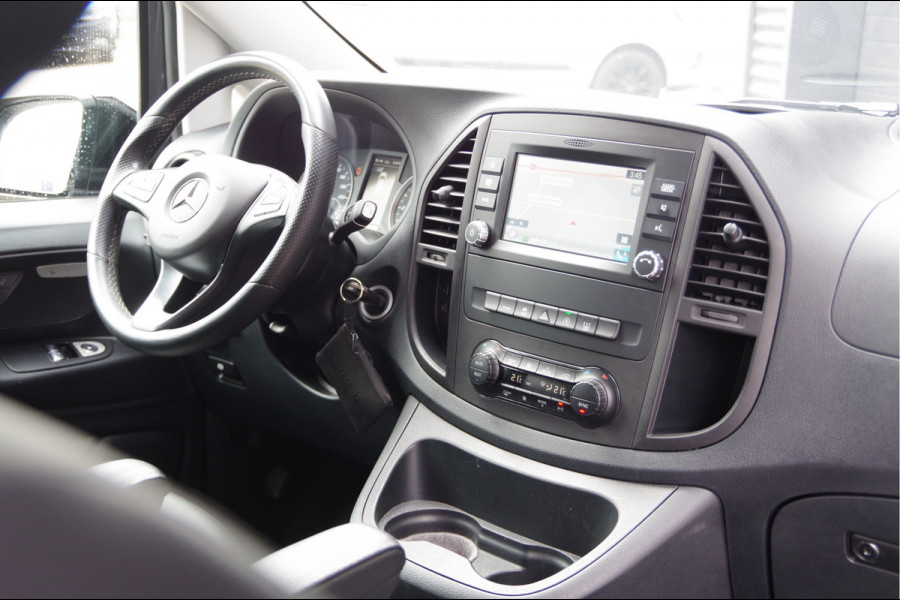 Mercedes-Benz Vito 119 CDI L2 AUT. DC-5P, LED, LEDER, 2X SCHUIFDEUR, TREKHAAK, STOELVERWARMING, STANDKACHEL, CAMERA, NAVI, CRUISE, CLIMA, DUBBELE C