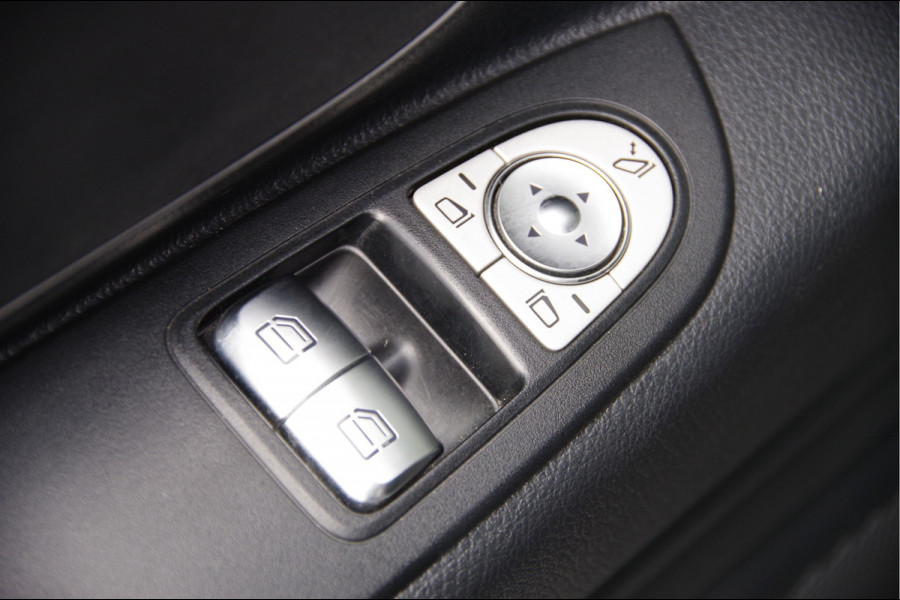 Mercedes-Benz Vito 119 CDI L2 AUT. DC-5P, LED, LEDER, 2X SCHUIFDEUR, TREKHAAK, STOELVERWARMING, STANDKACHEL, CAMERA, NAVI, CRUISE, CLIMA, DUBBELE C