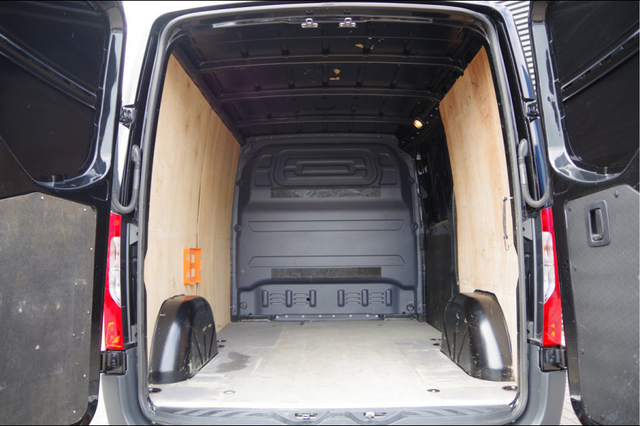 Mercedes-Benz Sprinter 315 1.9 CDI L1H1 AUT. LEDER, TREKHAAK, CAMERA, NAVI, CRUISE, CLIMA, NL AUTO, NAP