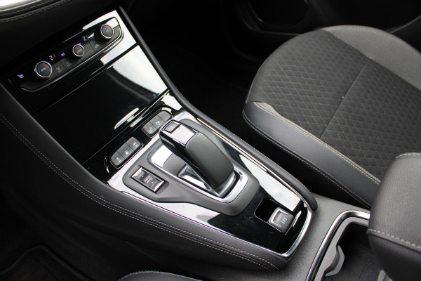 Opel Grandland X 1.6 Turbo 300PK Hybrid4 Innovation | Trekhaak | Led | AGR | Navigatie