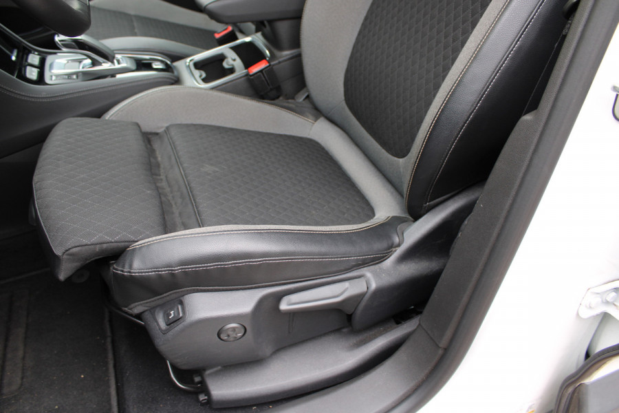 Opel Grandland X 1.6 Turbo 300PK Hybrid4 Innovation | Trekhaak | Led | AGR | Navigatie