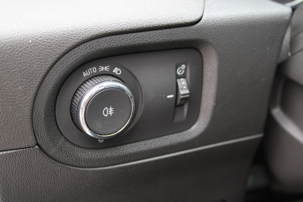 Opel Grandland X 1.6 Turbo 300PK Hybrid4 Innovation | Trekhaak | Led | AGR | Navigatie