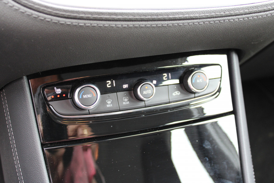 Opel Grandland X 1.6 Turbo 300PK Hybrid4 Innovation | Trekhaak | Led | AGR | Navigatie