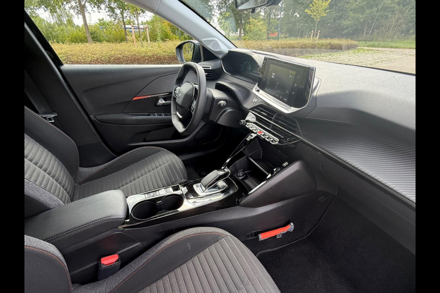 Peugeot e-208 EV Active Sport Pack 50 kWh, 1e eigenaar, 17 inch GT-LINE velgen, stoelverwarming, NL auto met nationale auto pas