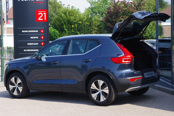 Volvo XC40 1.5 T4 211 PK Recharge Inscription Expression, Trekhaak, Camera, LED, Cruise Control
