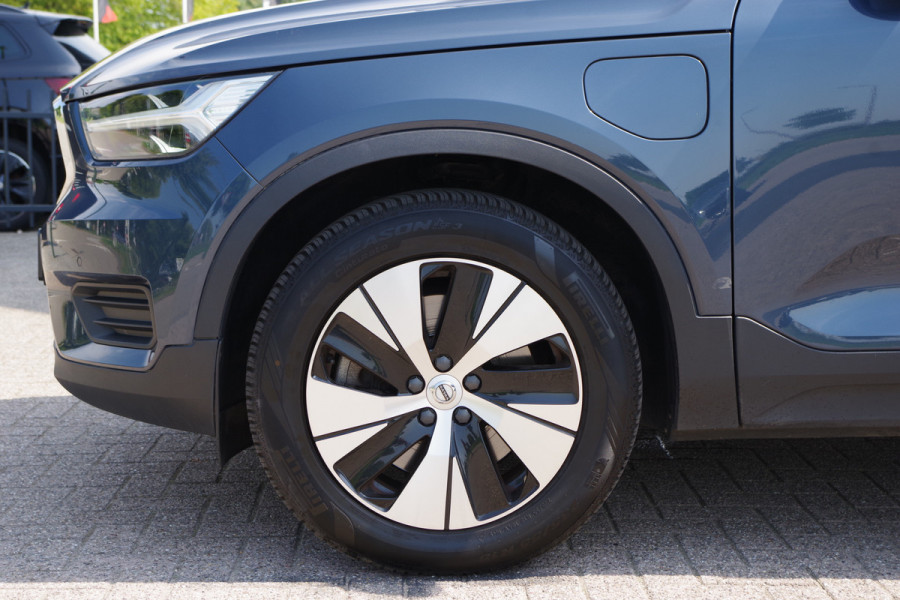 Volvo XC40 1.5 T4 211 PK Recharge Inscription Expression, Trekhaak, Camera, LED, Cruise Control