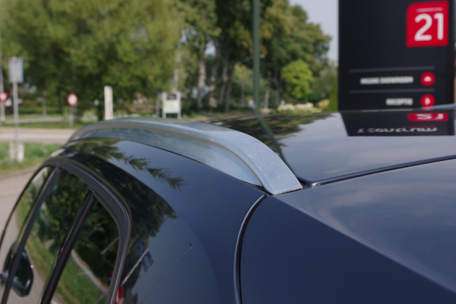 Volvo XC40 1.5 T4 211 PK Recharge Inscription Expression, Trekhaak, Camera, LED, Cruise Control