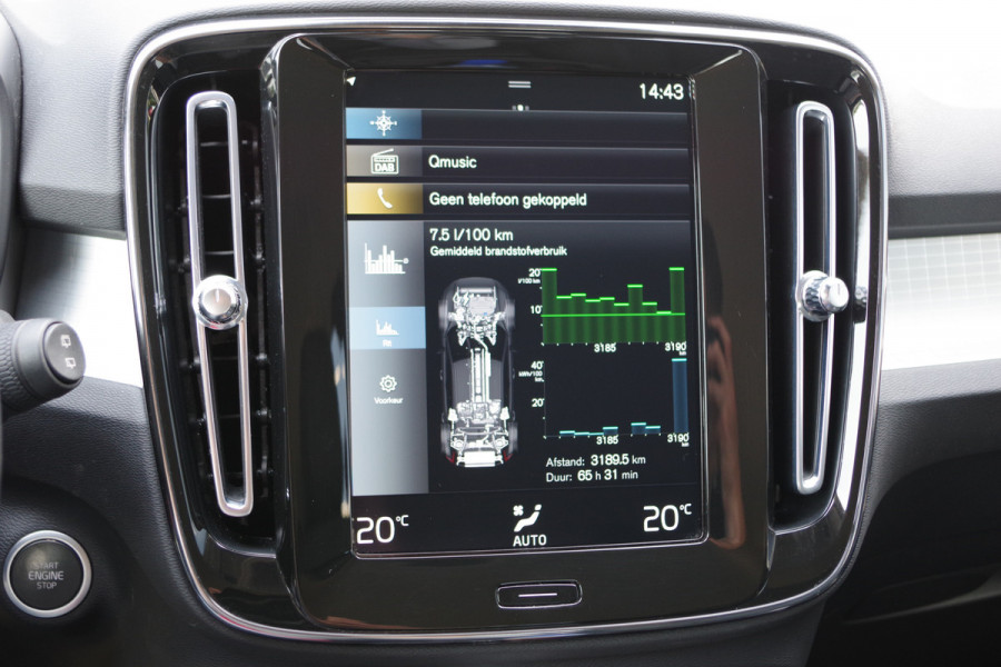 Volvo XC40 1.5 T4 211 PK Recharge Inscription Expression, Trekhaak, Camera, LED, Cruise Control