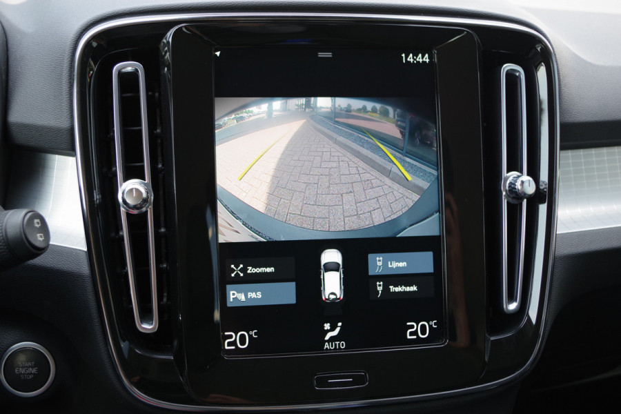 Volvo XC40 1.5 T4 211 PK Recharge Inscription Expression, Trekhaak, Camera, LED, Cruise Control