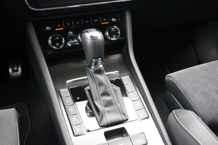 Škoda Superb Combi 1.4 TSI 218 PK iV Sportline Business PHEV, Adap. Cruise Control, Canton Sound, LED