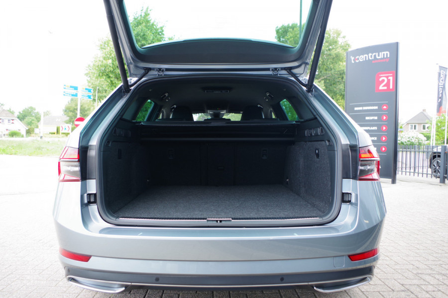 Škoda Superb Combi 1.4 TSI 218 PK iV Sportline Business PHEV, Adap. Cruise Control, Canton Sound, LED