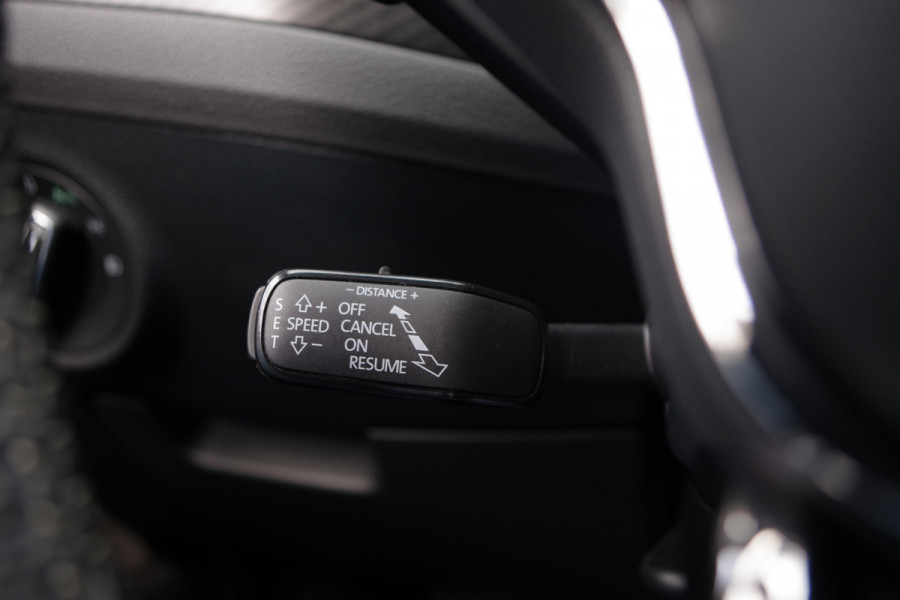 Škoda Superb Combi 1.4 TSI 218 PK iV Sportline Business PHEV, Adap. Cruise Control, Canton Sound, LED