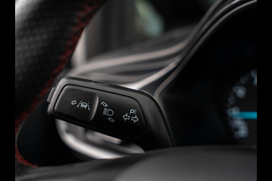 Ford Fiesta 1.0 EcoBoost ST-Line / Carplay / Carbon / DAB+ / ParkAssist / Full LED