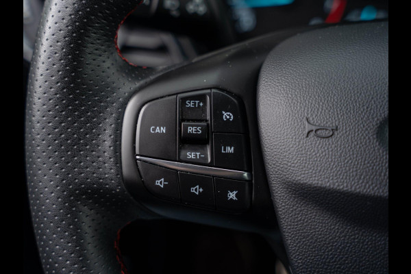 Ford Fiesta 1.0 EcoBoost ST-Line / Carplay / Carbon / DAB+ / ParkAssist / Full LED