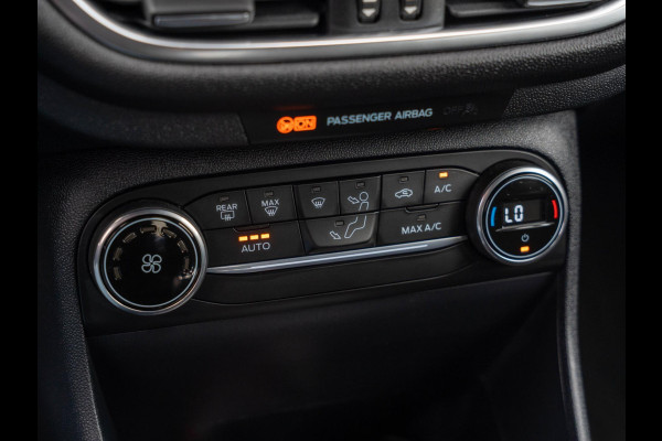 Ford Fiesta 1.0 EcoBoost ST-Line / Carplay / Carbon / DAB+ / ParkAssist / Full LED