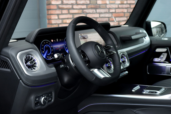 Mercedes-Benz G-Klasse 580 EQ AMG Exclusive Line 116 kWh | Techniekpakket | Distronic | Multicontourstoelen | Burmester | Keyless Go | Schuifdak | Verwarmd Stuurwiel | Nappa Leder |